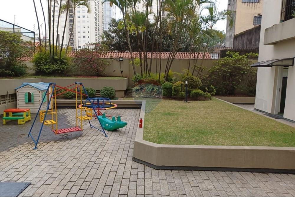 Locação Moema 3 dormitórios 130 metros