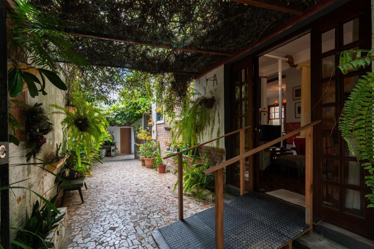 Aconchegante casa tipo para venda em Pacaembu com 5 quartos, sendo 2 suítes, 400m² – karinaugustinsk
