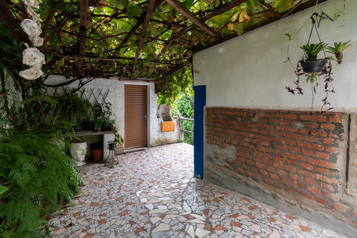 Aconchegante casa tipo para venda em Pacaembu com 5 quartos, sendo 2 suítes, 400m² – karinaugustinsk