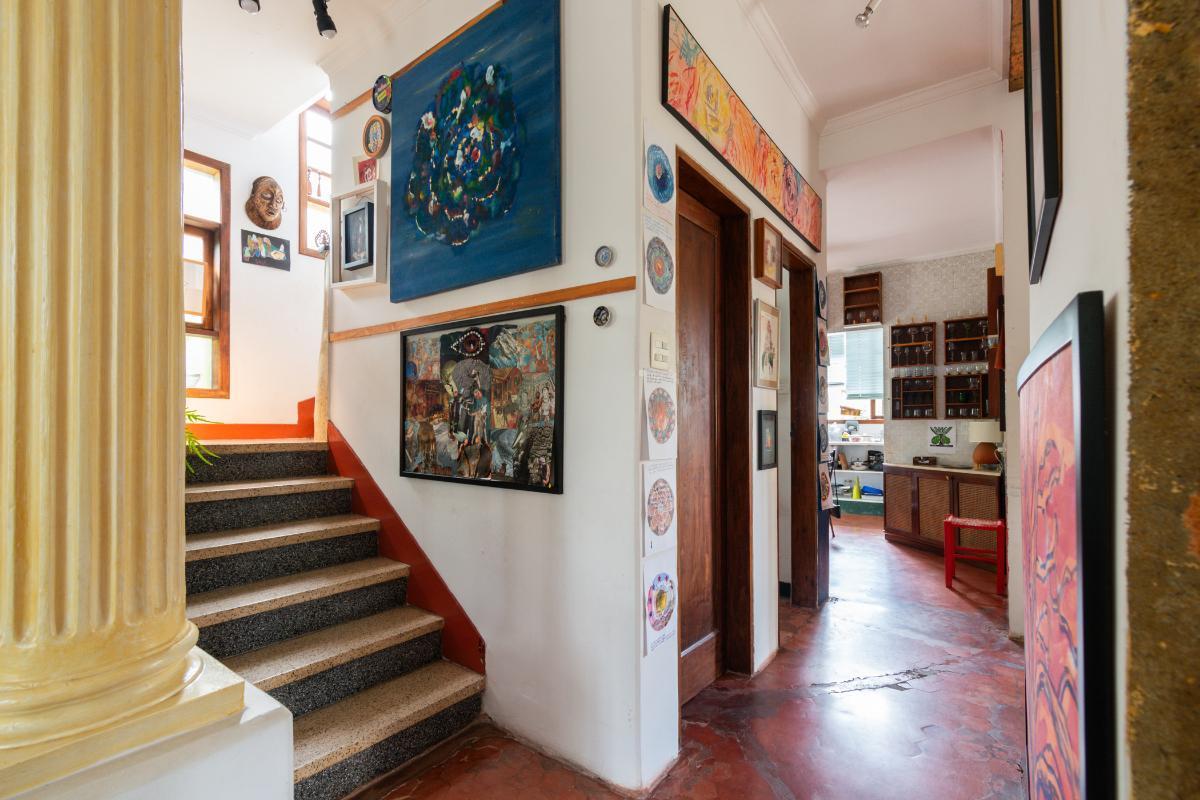 Aconchegante casa tipo para venda em Pacaembu com 5 quartos, sendo 2 suítes, 400m² – karinaugustinsk