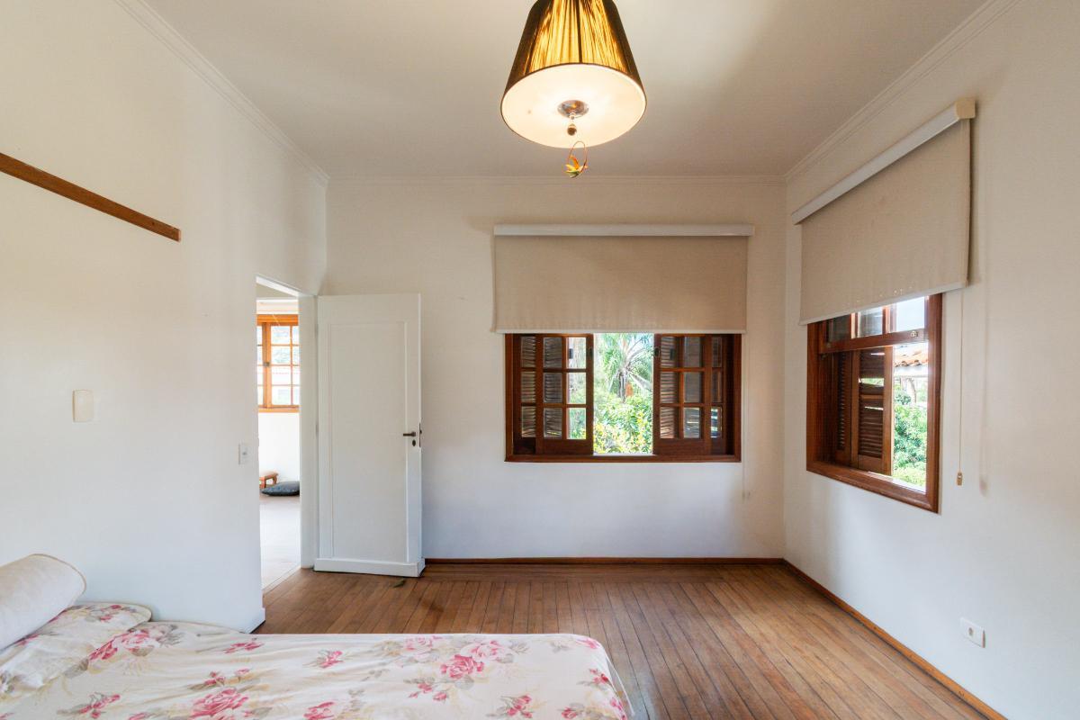 Aconchegante casa tipo para venda em Pacaembu com 5 quartos, sendo 2 suítes, 400m² – karinaugustinsk