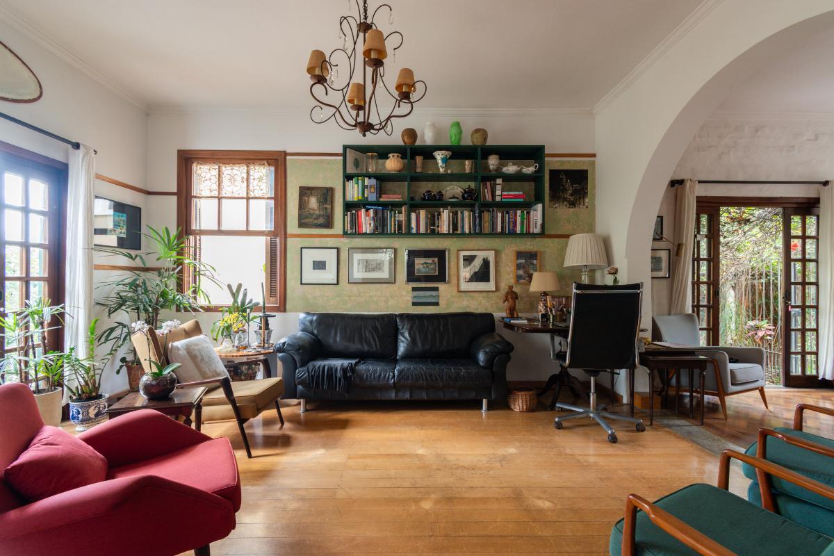 Aconchegante casa tipo para venda em Pacaembu com 5 quartos, sendo 2 suítes, 400m² – karinaugustinsk