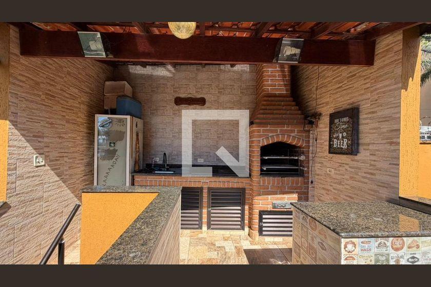 Casa à Venda – Fazenda Aricanduva, 3 Quartos, 92 m² – São Paulo