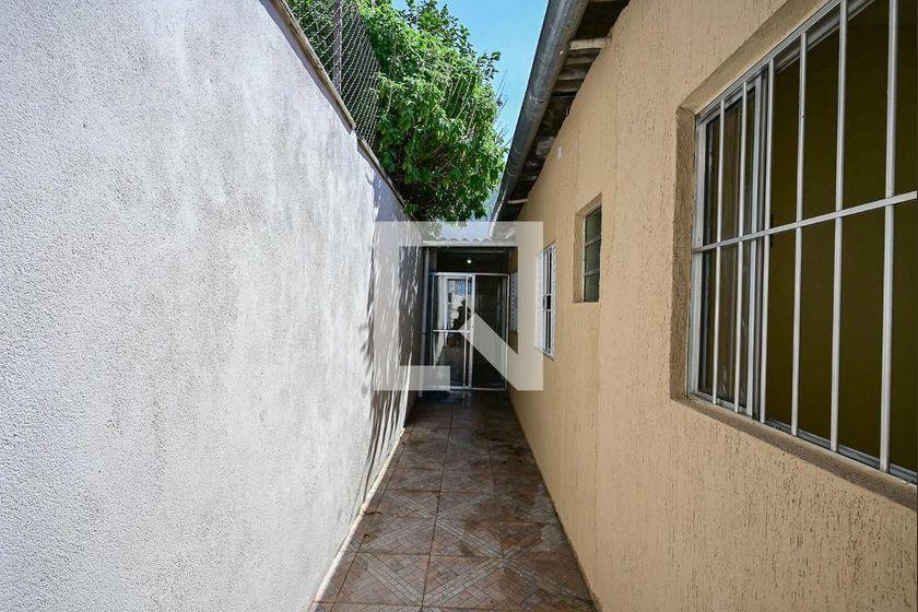 Casa à Venda – Jardim Umuarama, 2 Quartos, 120 m² – São Paulo
