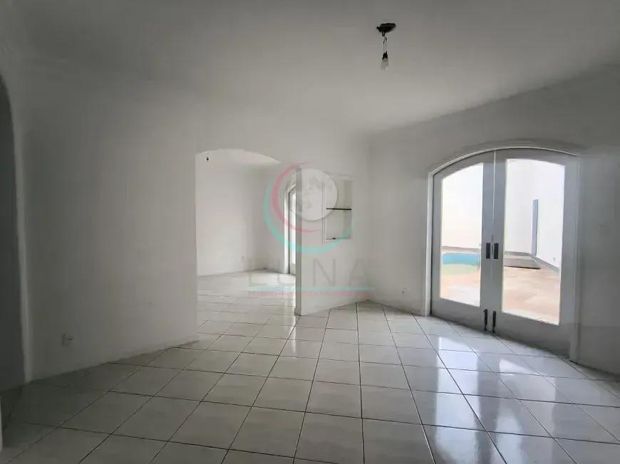 R2 Image 123296 #7