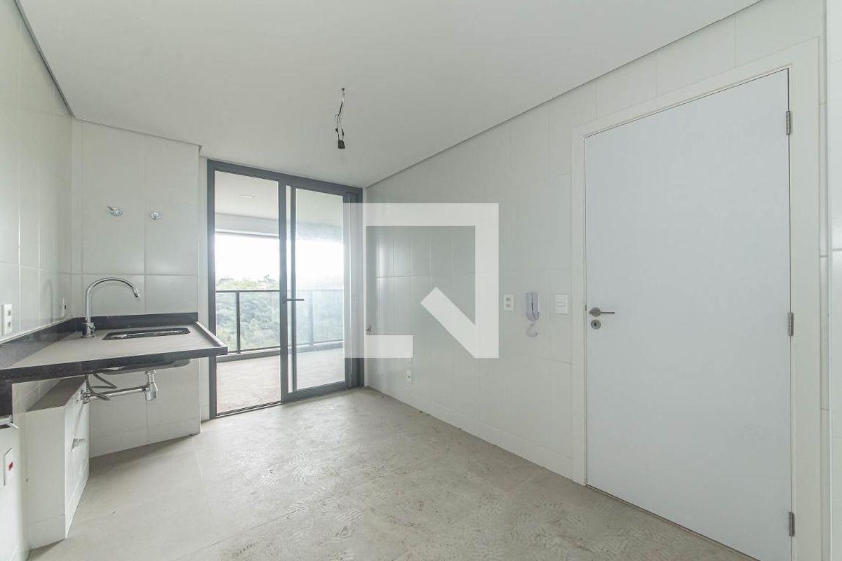 Apartamento à Venda – Panamby, 3 Quartos, 141 m2