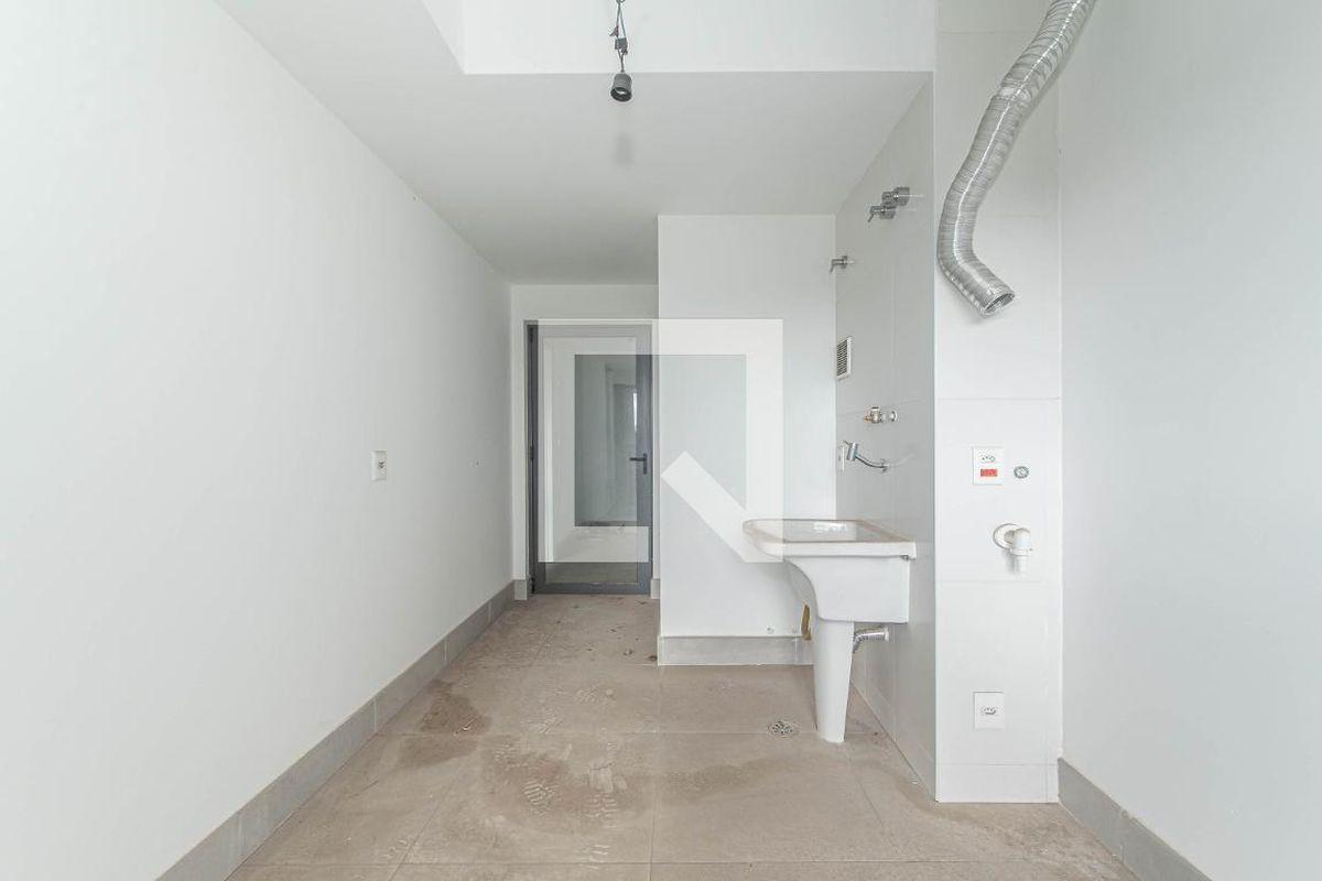 Apartamento à Venda – Panamby, 3 Quartos, 141 m2