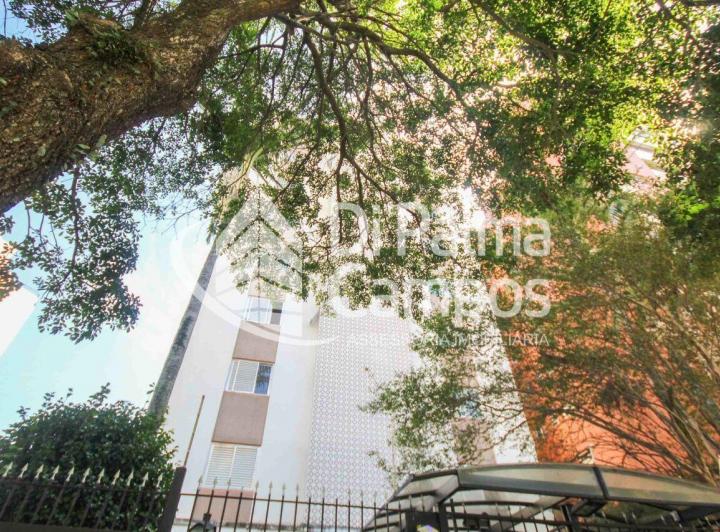 Apartamento de 52m² com 2 quartos e vaga para alugar no bairro Ipiranga