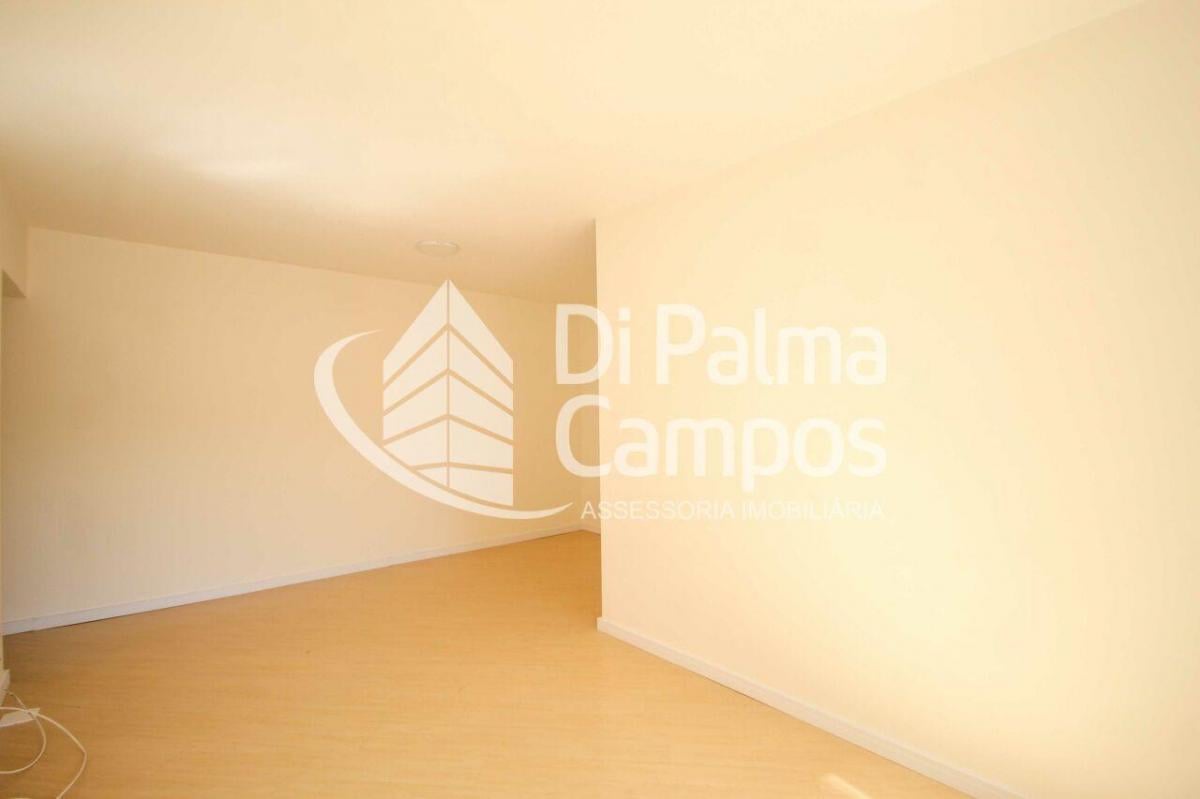 Apartamento de 52m² com 2 quartos e vaga para alugar no bairro Ipiranga
