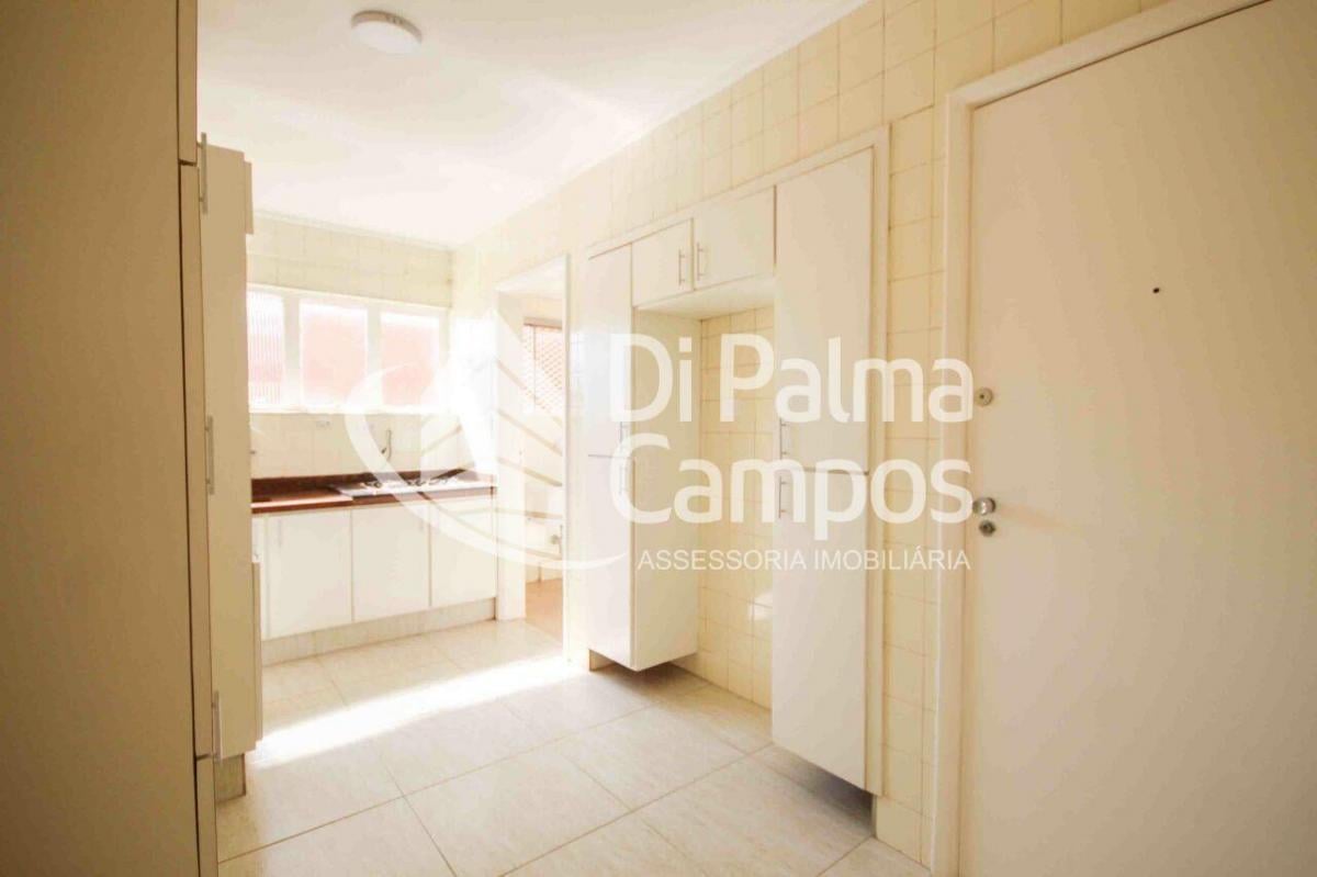Apartamento de 52m² com 2 quartos e vaga para alugar no bairro Ipiranga
