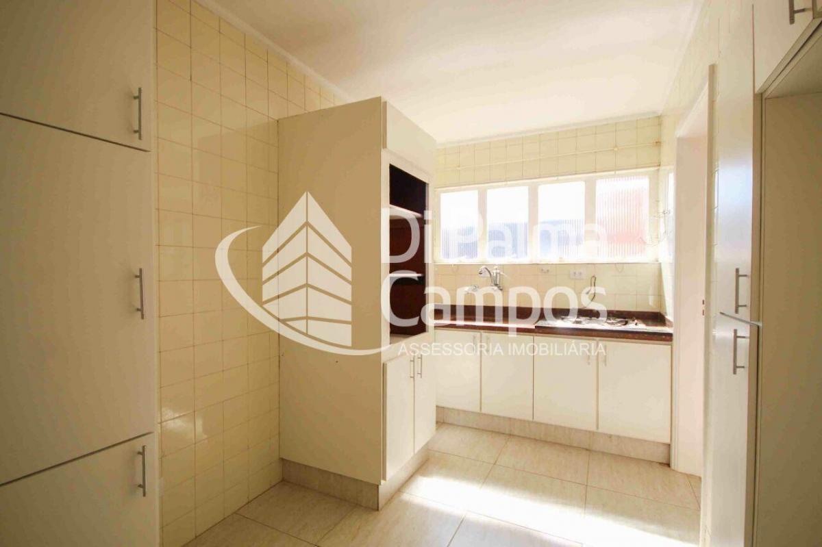 Apartamento de 52m² com 2 quartos e vaga para alugar no bairro Ipiranga
