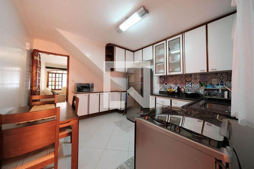 Casa à Venda – Jardim Brasília, 2 Quartos, 100 m² – São Paulo
