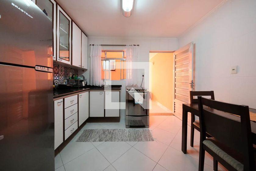Casa à Venda – Jardim Brasília, 2 Quartos, 100 m² – São Paulo