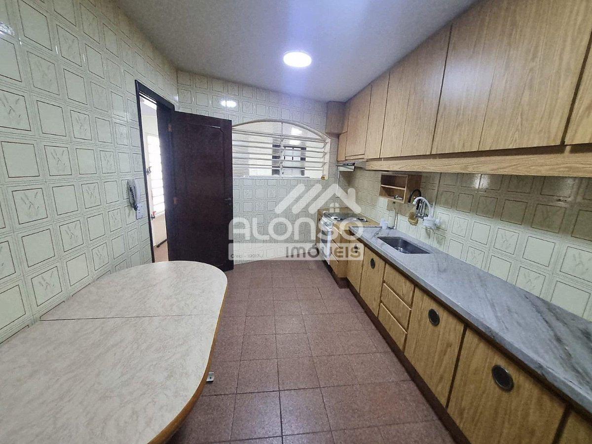 Casa com 230 m² e 3 quartos para aluguel no Jardim Bonfiglioli, Butantã!