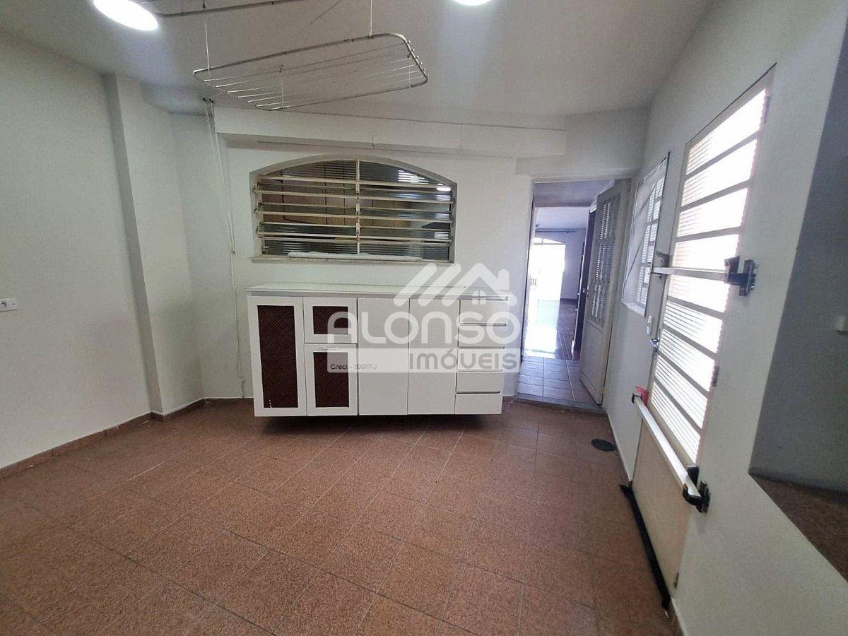 Casa com 230 m² e 3 quartos para aluguel no Jardim Bonfiglioli, Butantã!