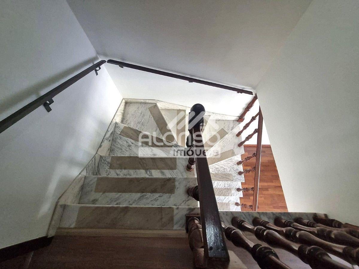 Casa com 230 m² e 3 quartos para aluguel no Jardim Bonfiglioli, Butantã!