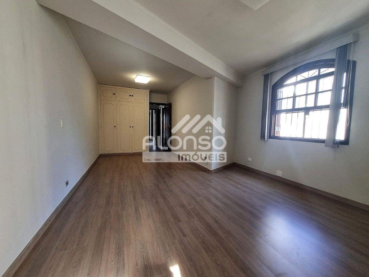 Casa com 230 m² e 3 quartos para aluguel no Jardim Bonfiglioli, Butantã!