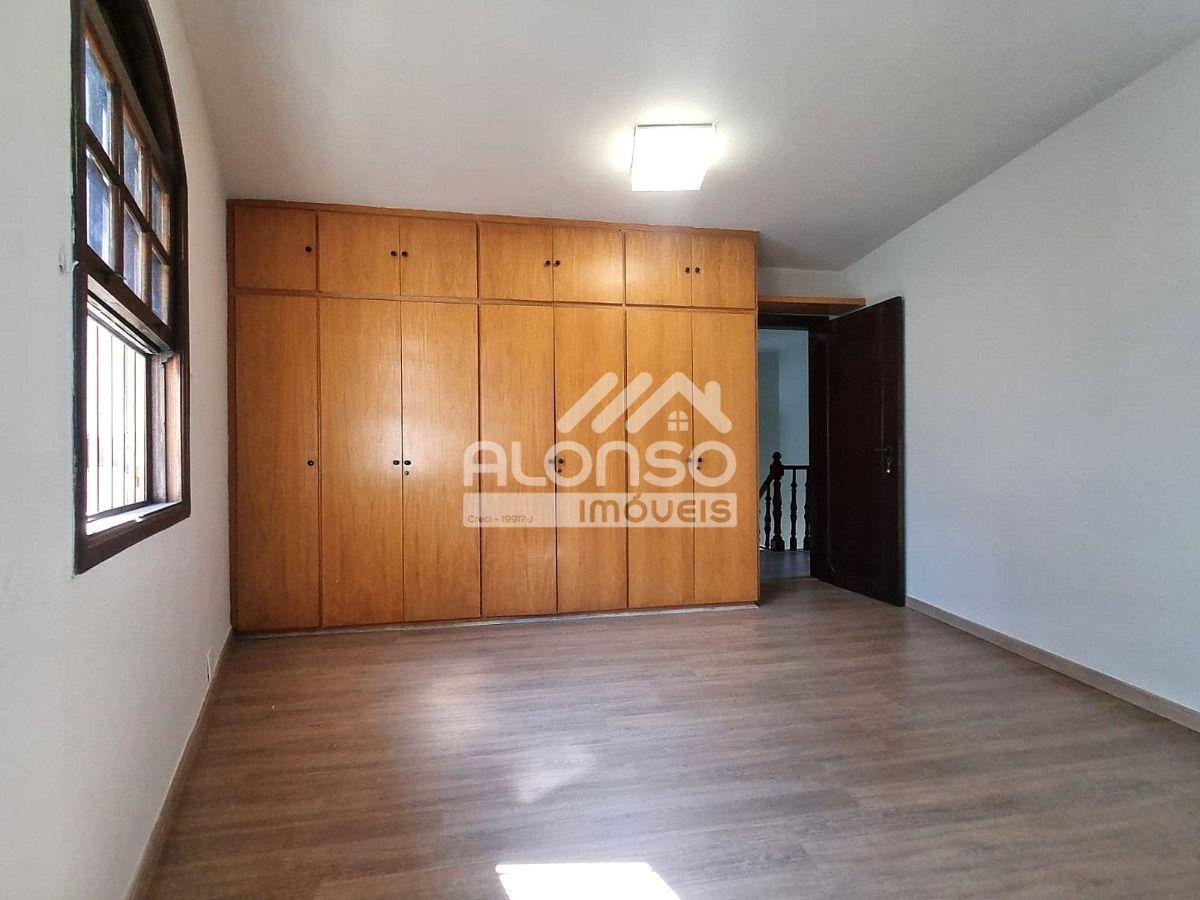 Casa com 230 m² e 3 quartos para aluguel no Jardim Bonfiglioli, Butantã!