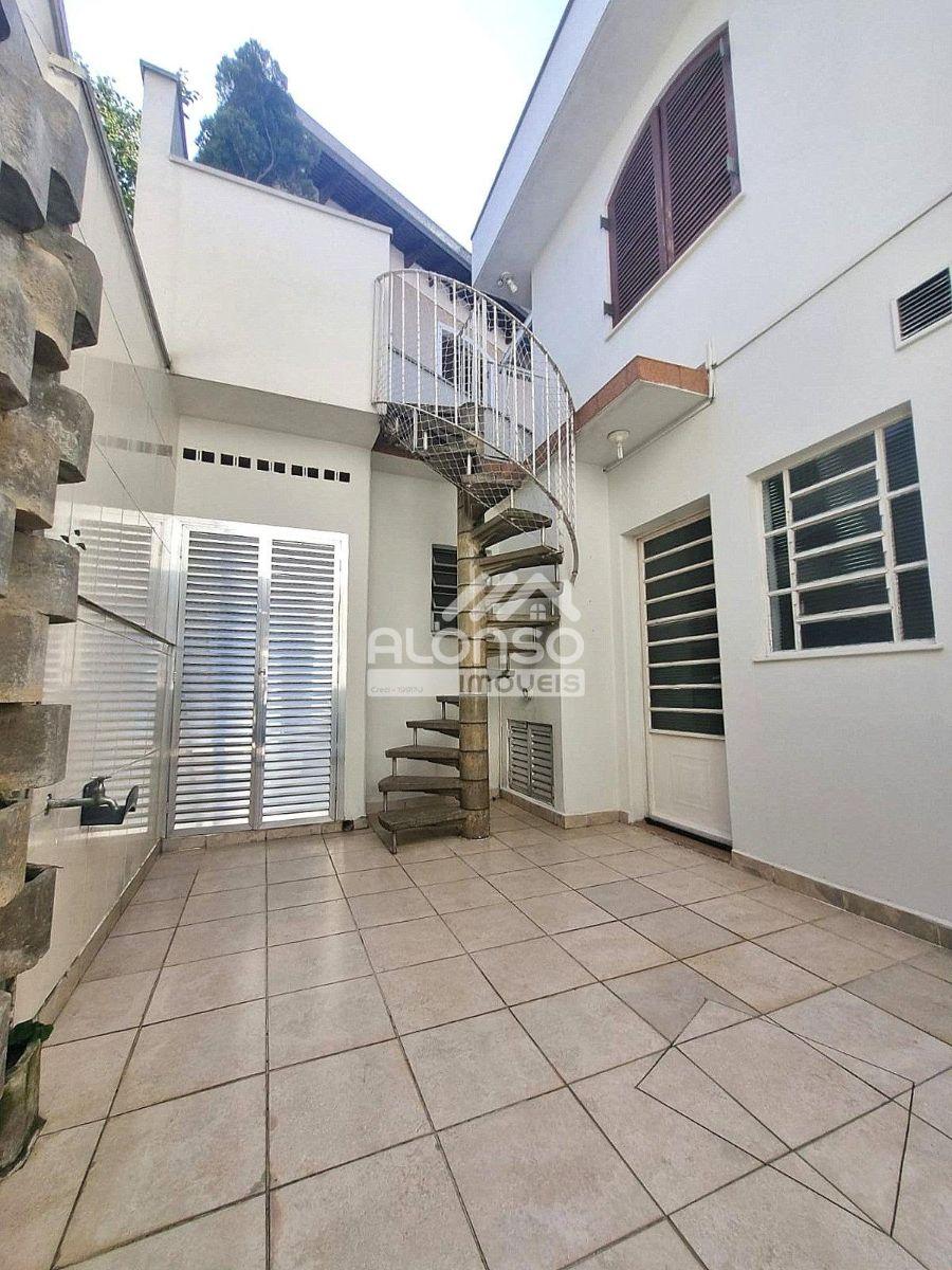 Casa com 230 m² e 3 quartos para aluguel no Jardim Bonfiglioli, Butantã!