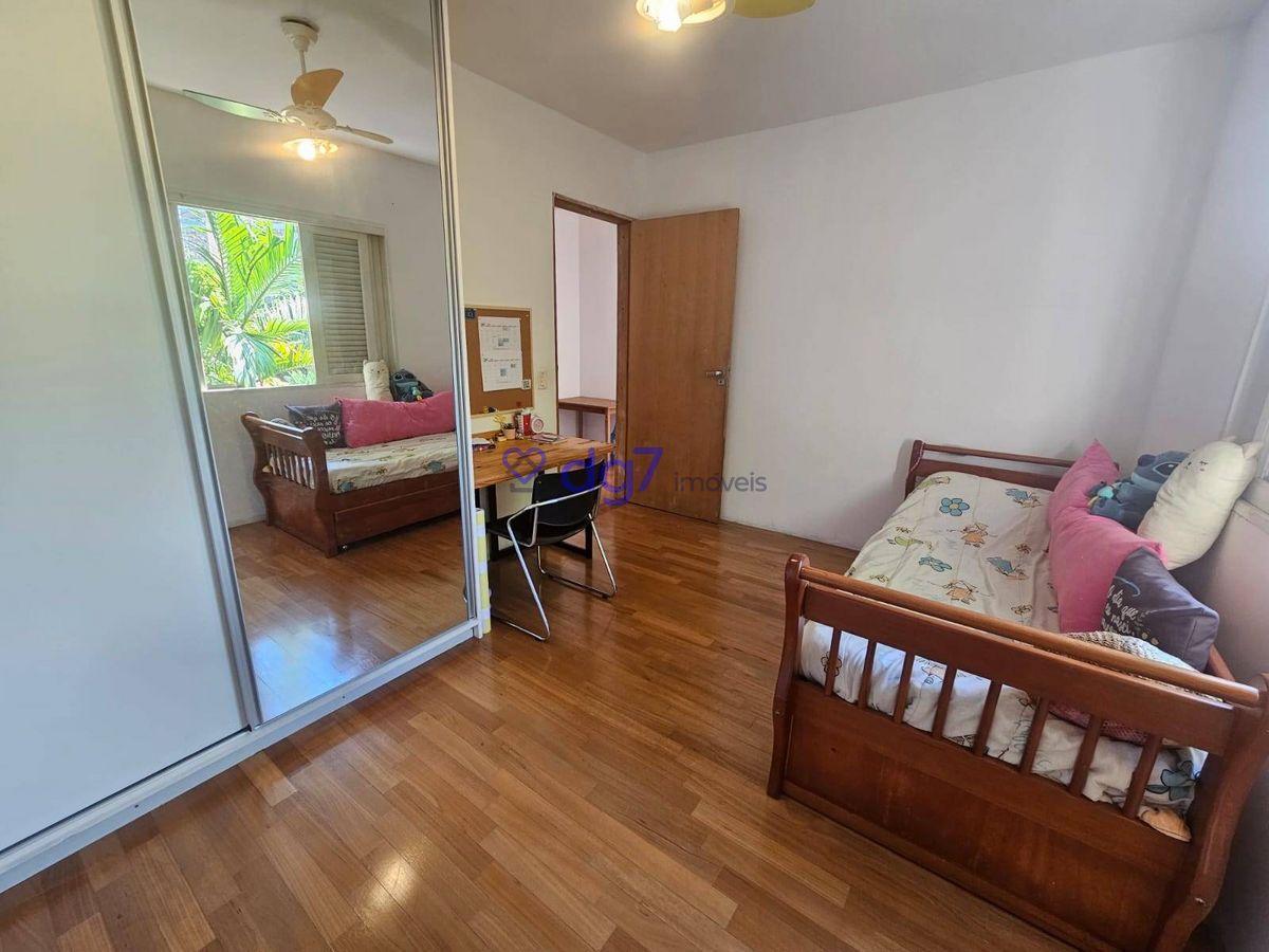 Casa de vila a poucos minutos do metrô