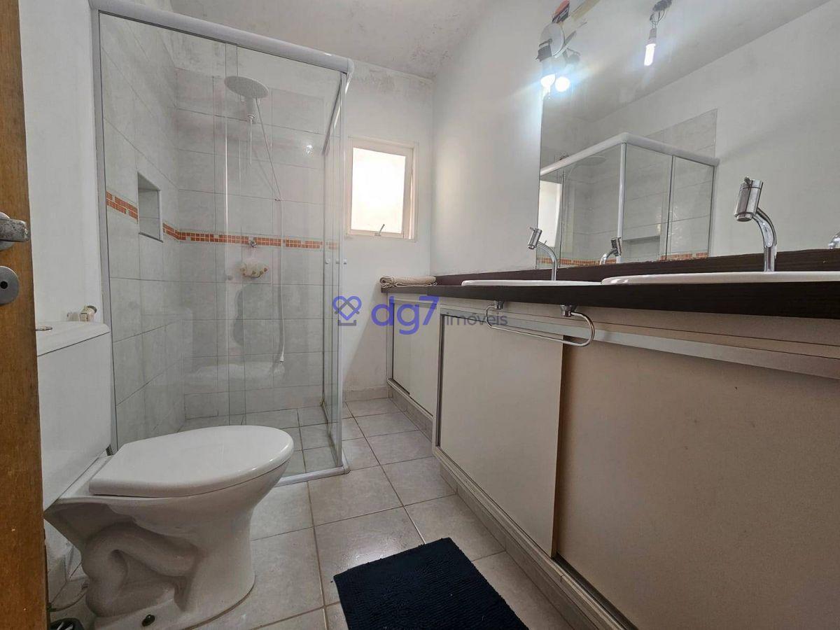 Casa de vila a poucos minutos do metrô