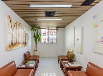 Conjunto comercial no Jardim Paulistano, na divisa com o Itaim Bibi
