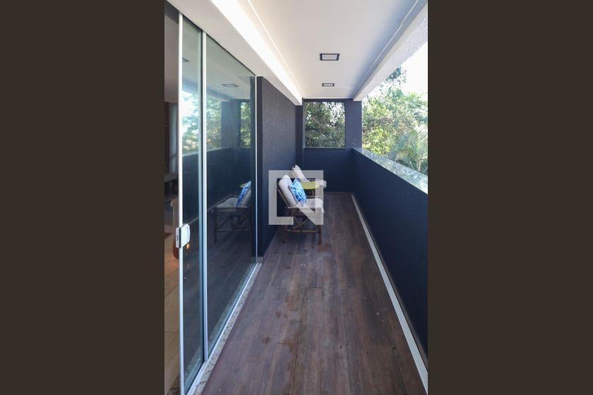 Casa à Venda – Vila Irmaos Arnoni, 3 Quartos, 500 m² – São Paulo