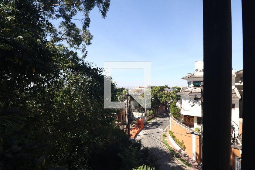 Casa à Venda – Vila Irmaos Arnoni, 3 Quartos, 500 m² – São Paulo