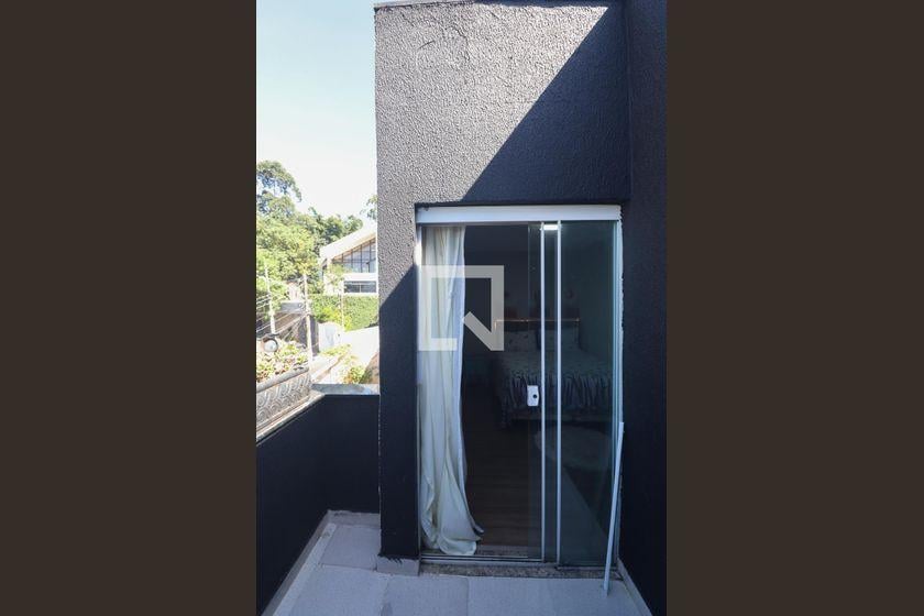 Casa à Venda – Vila Irmaos Arnoni, 3 Quartos, 500 m² – São Paulo