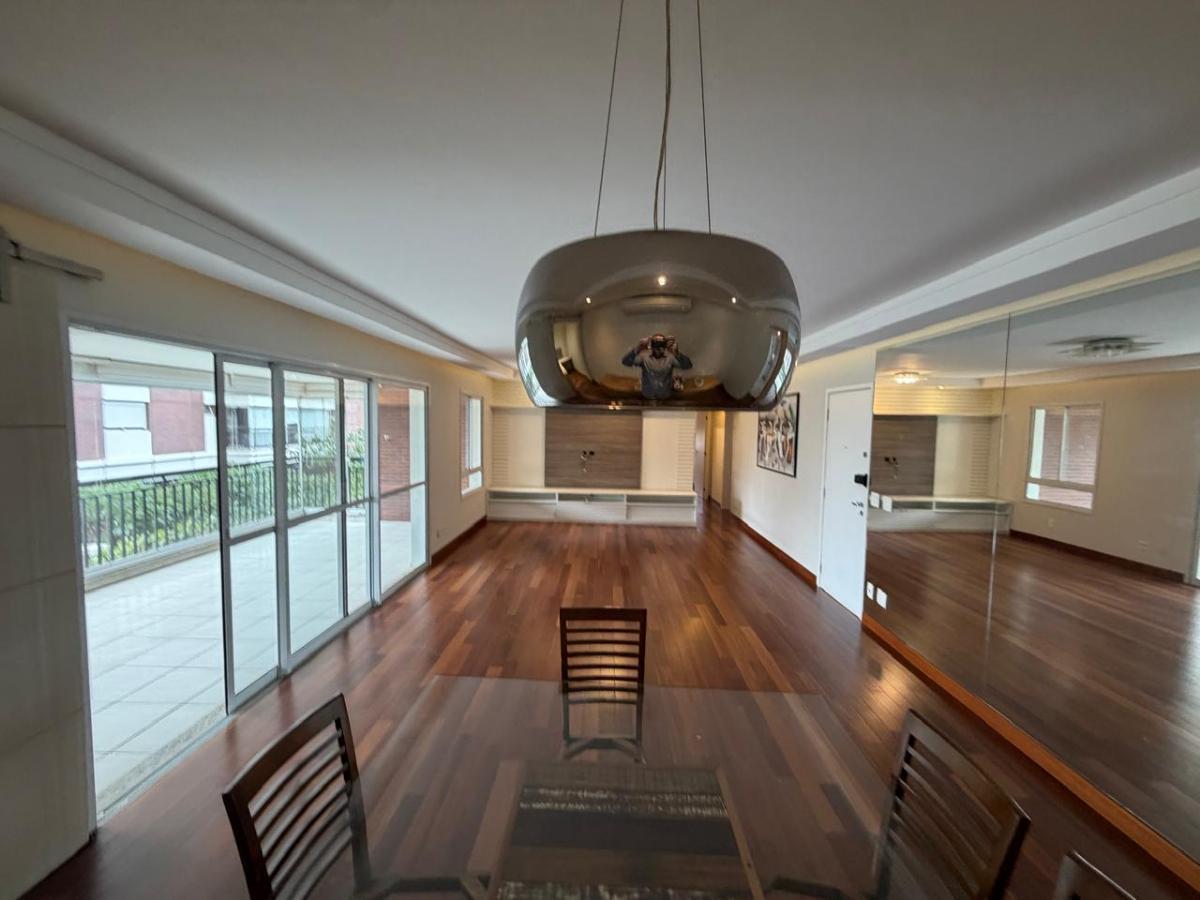 Confortável apartamento tipo para locação em Água Branca com 3 quartos, sendo 3 suítes, 161.28m² – r