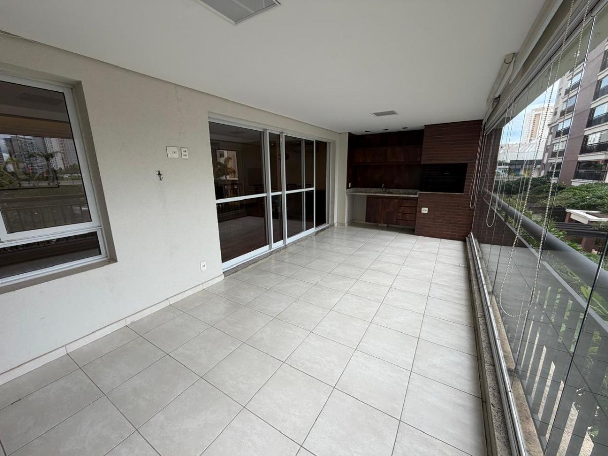 Confortável apartamento tipo para locação em Água Branca com 3 quartos, sendo 3 suítes, 161.28m² – r