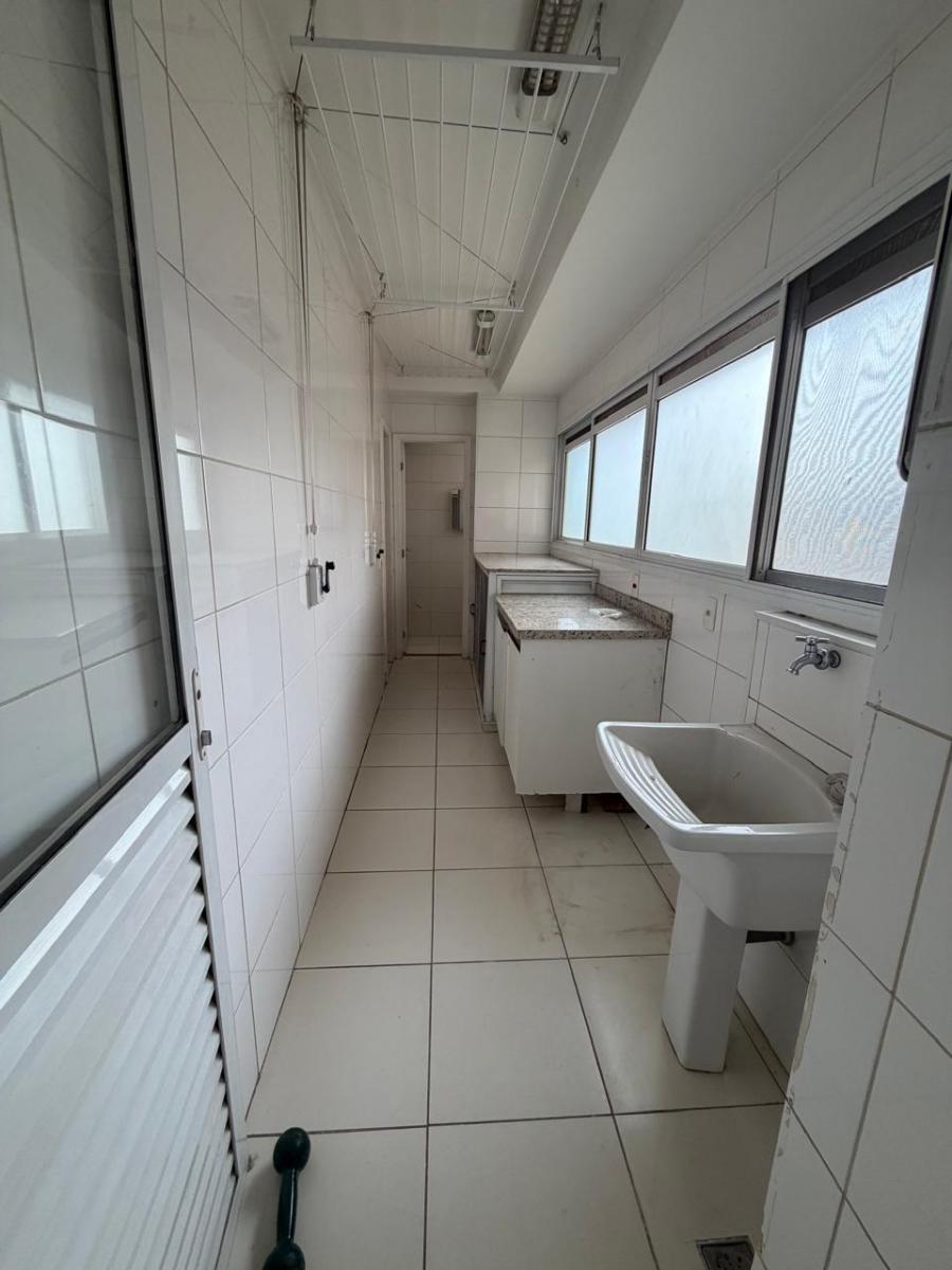 Confortável apartamento tipo para locação em Água Branca com 3 quartos, sendo 3 suítes, 161.28m² – r