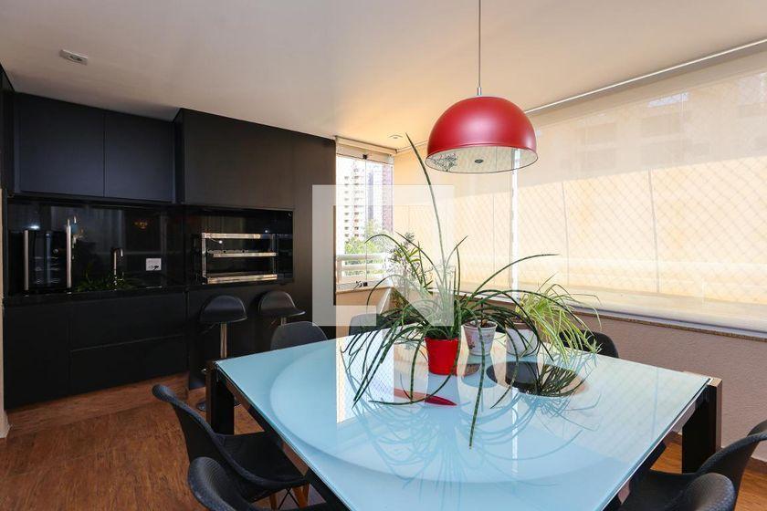 Apartamento à Venda – Portal do Morumbi, 3 Quartos, 240 m² – São Paulo