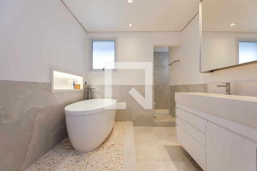 Apartamento à Venda – Portal do Morumbi, 3 Quartos, 240 m² – São Paulo
