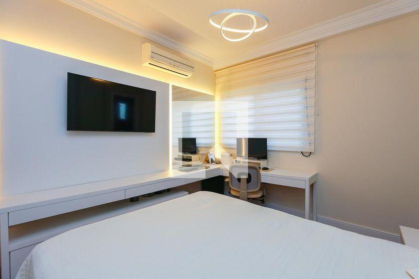 Apartamento à Venda – Portal do Morumbi, 3 Quartos, 240 m² – São Paulo