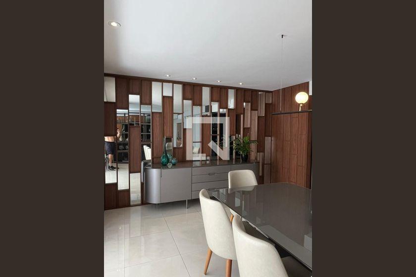 Apartamento à Venda – Perdizes, 3 Quartos, 172 m² – São Paulo