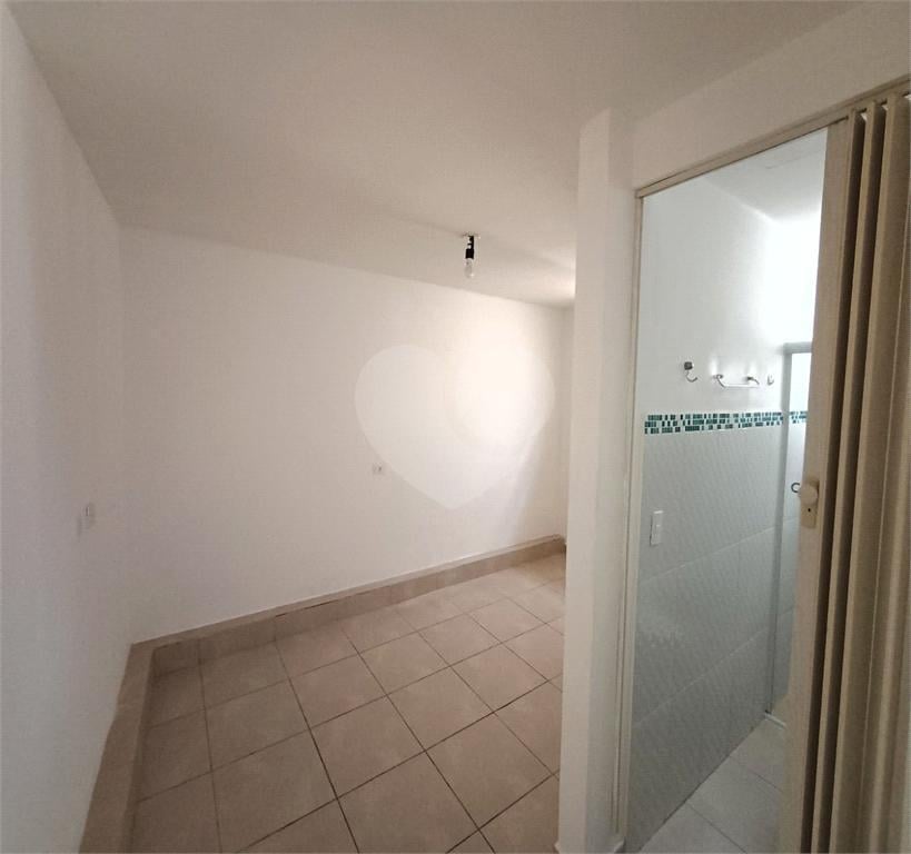 Condomínio com 1 quartos à venda em Chora menino – SP