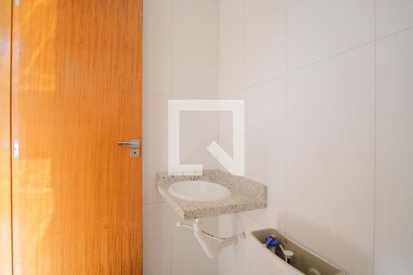Casa à Venda – Penha de França, 2 Quartos, 51 m² – São Paulo
