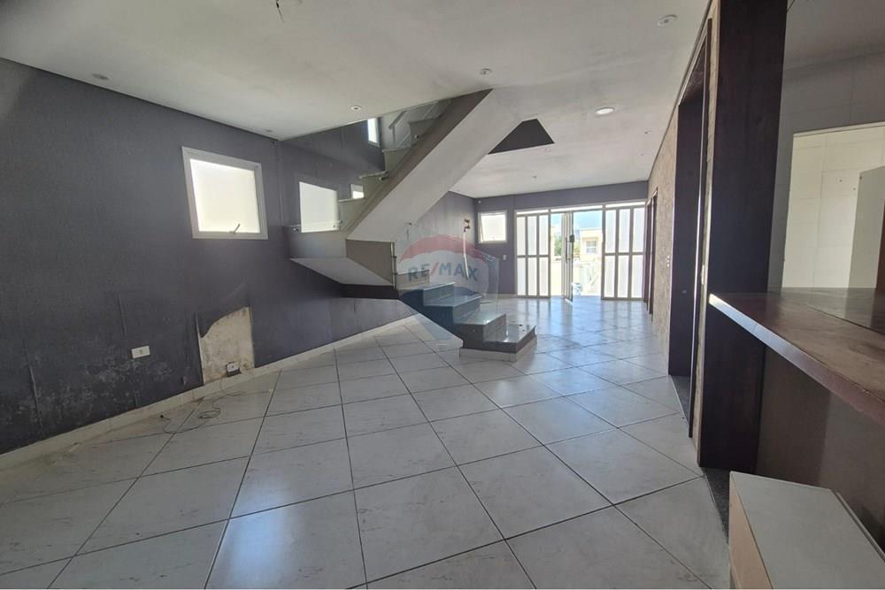 Casa de Condomínio no Planalto Paulista: Aluguel