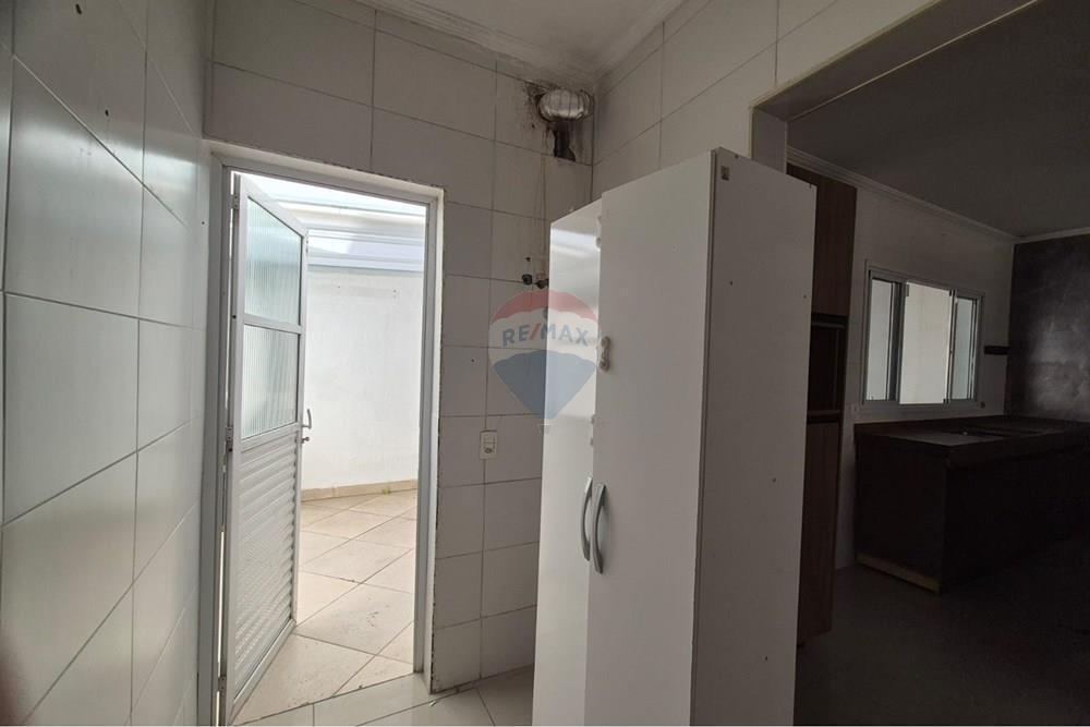 Casa de Condomínio no Planalto Paulista: Aluguel