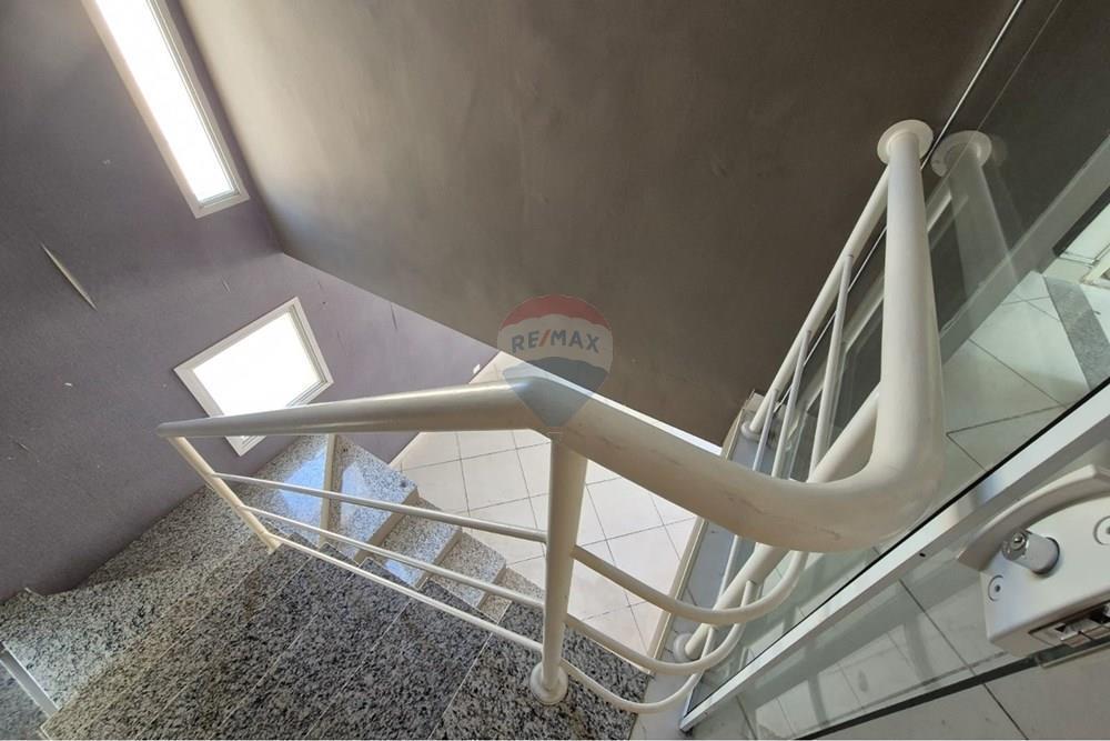 Casa de Condomínio no Planalto Paulista: Aluguel