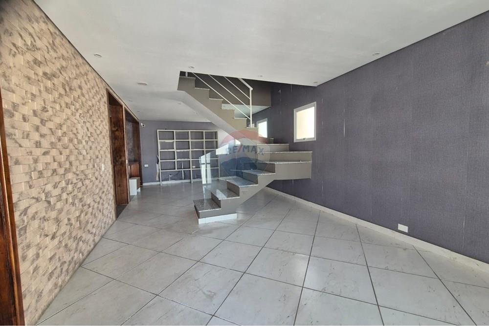 Casa de Condomínio no Planalto Paulista: Aluguel