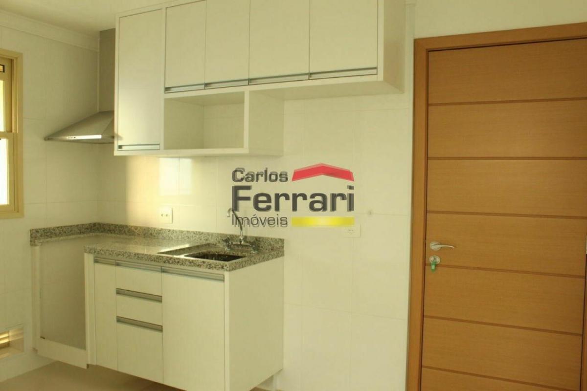 Apartamento em Santana ao lado do metrô com vaga de garagem