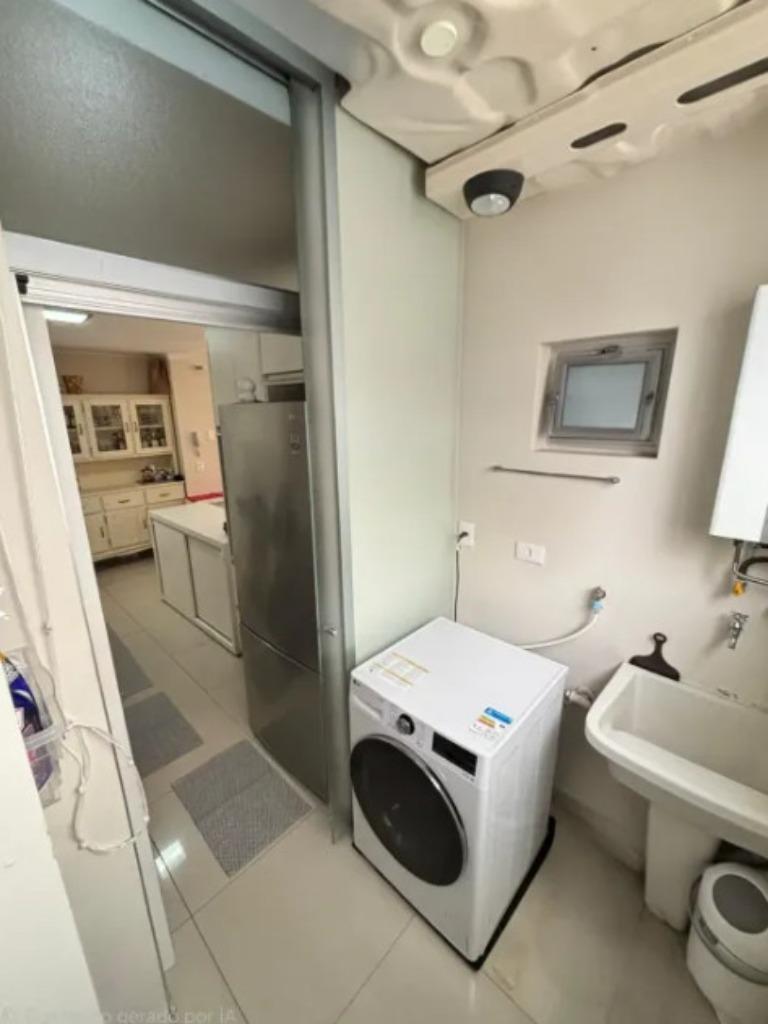 Apartamento à venda – em Moema