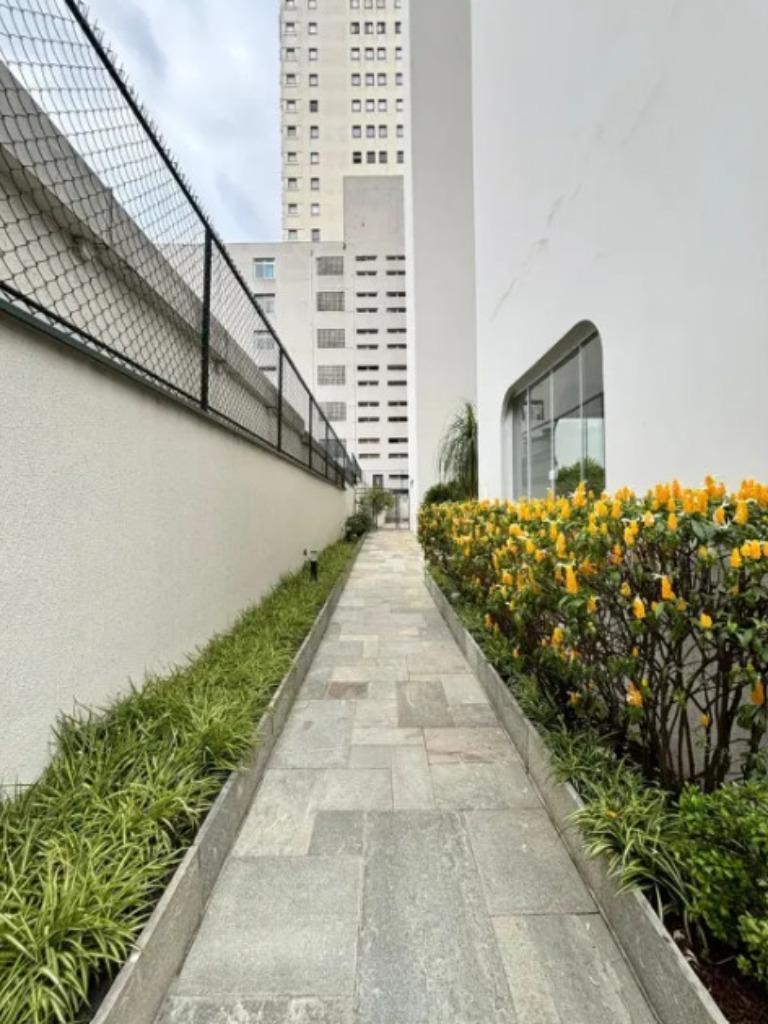 Apartamento à venda – em Moema