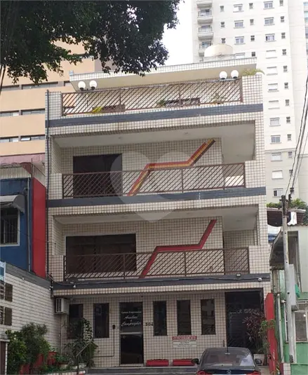Prédio inteiro à venda ou para alugar em Santana – SP