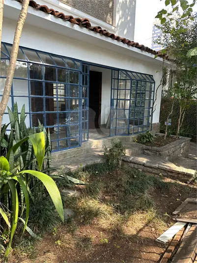 Sobrado com 4 quartos para alugar em Santo Amaro – SP