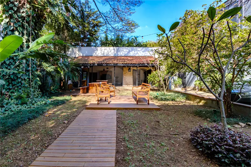 Casa com 6 quartos à venda em Jardim Europa – SP