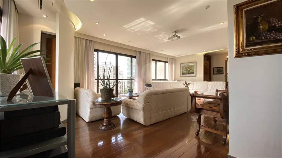 Apartamento com 3 quartos à venda em Moema – SP