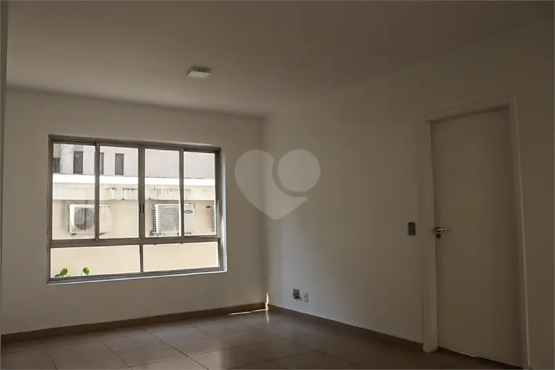 Apartamento com 3 quartos para alugar em Paraíso – SP